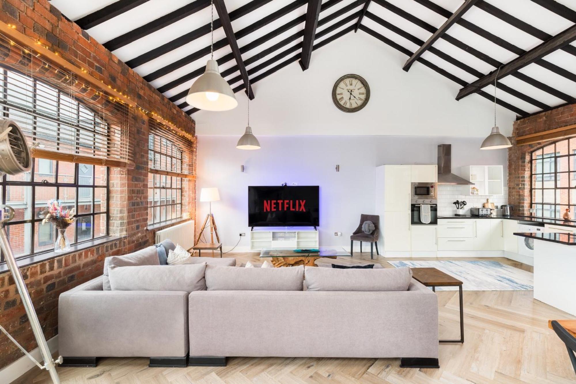 High End Luxury Townhouse In Jq, 4 Bedrooms, Flat Screen Tv In All Rooms, Free Parking, Near Birmingham City Centre Deposit Required Екстер'єр фото