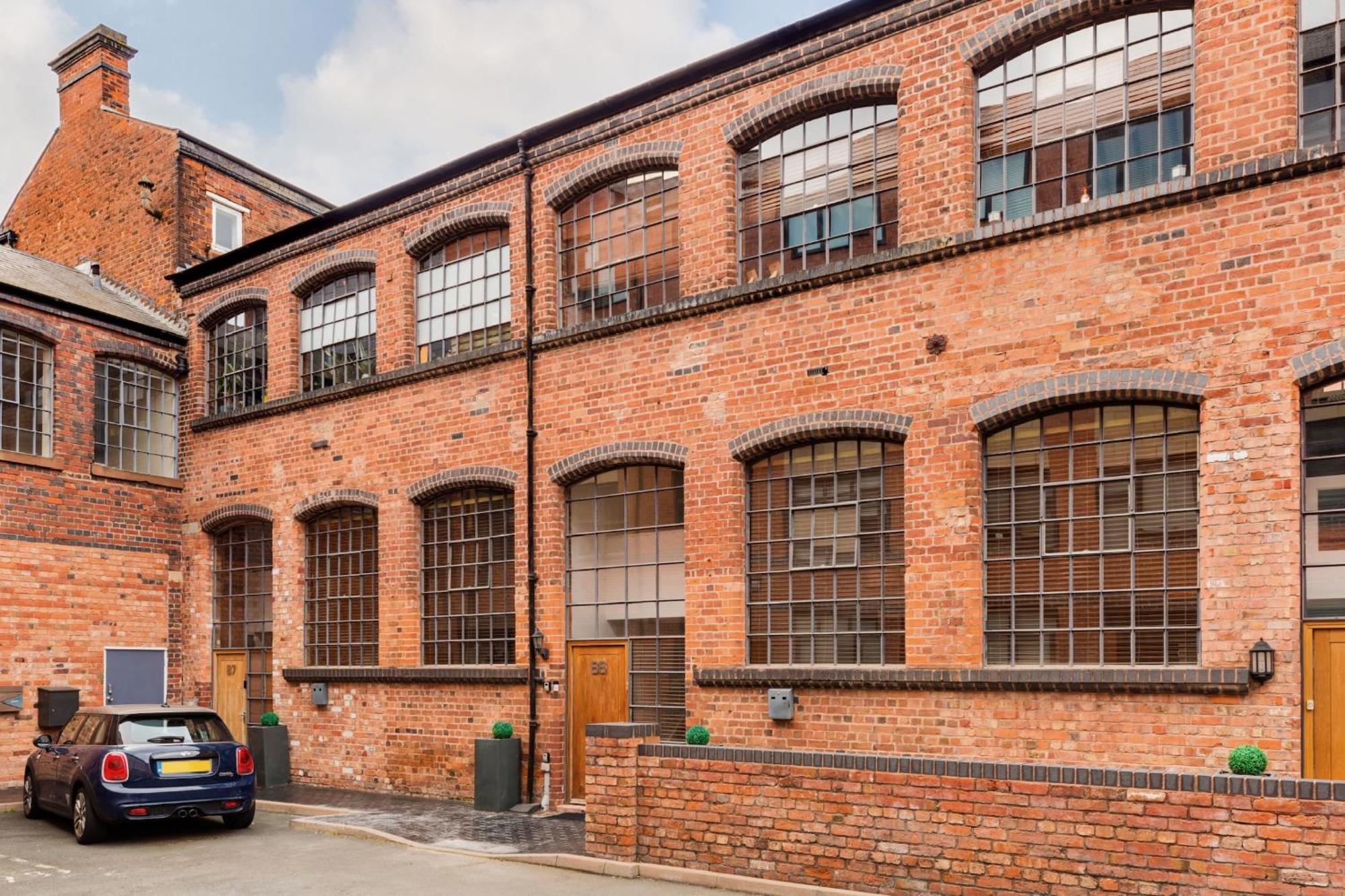 High End Luxury Townhouse In Jq, 4 Bedrooms, Flat Screen Tv In All Rooms, Free Parking, Near Birmingham City Centre Deposit Required Екстер'єр фото