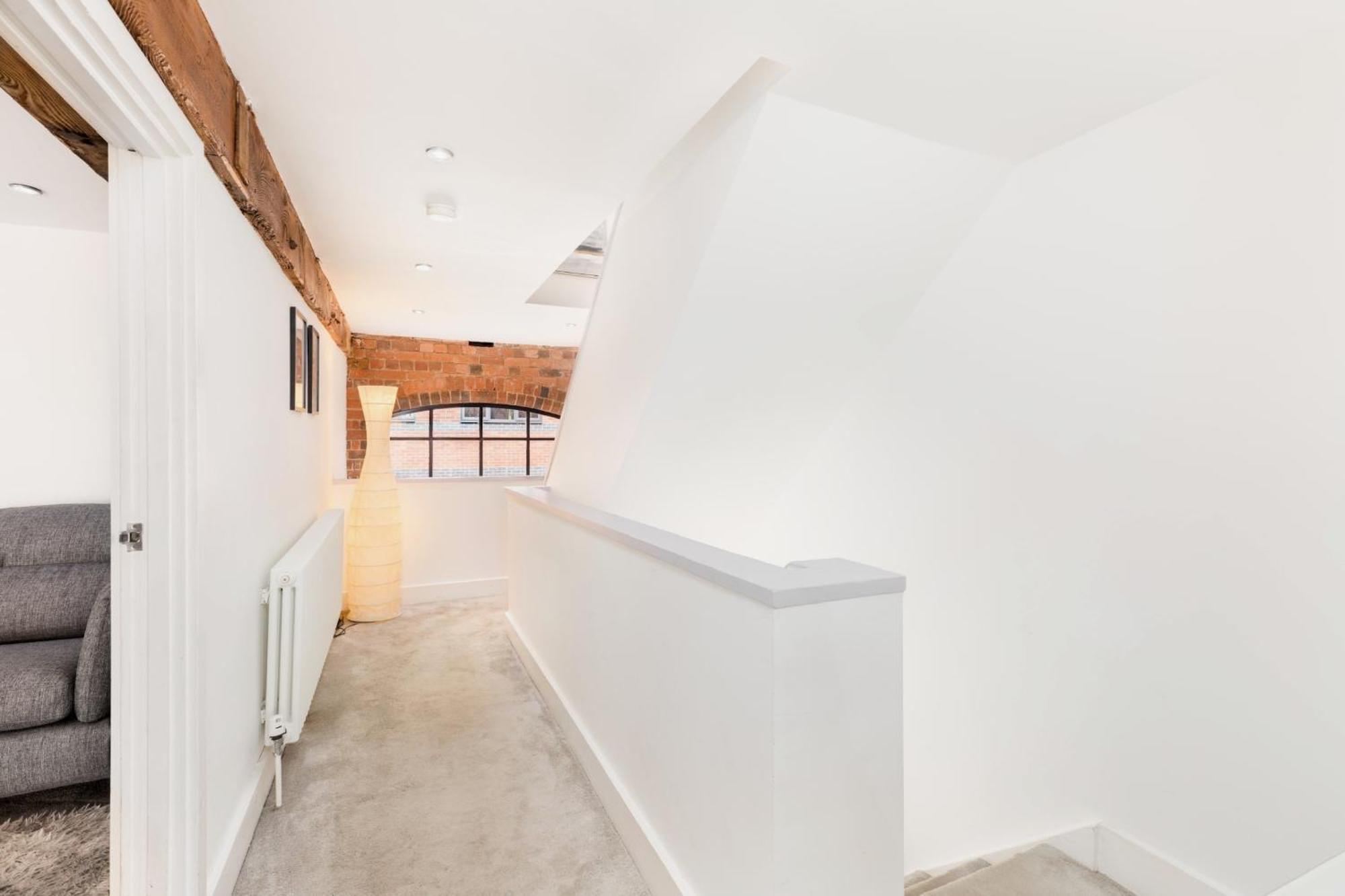 High End Luxury Townhouse In Jq, 4 Bedrooms, Flat Screen Tv In All Rooms, Free Parking, Near Birmingham City Centre Deposit Required Екстер'єр фото